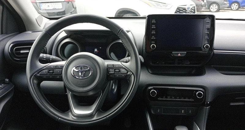 Toyota Yaris cena 96900 przebieg: 7861, rok produkcji 2022 z Ostrów Wielkopolski małe 191
